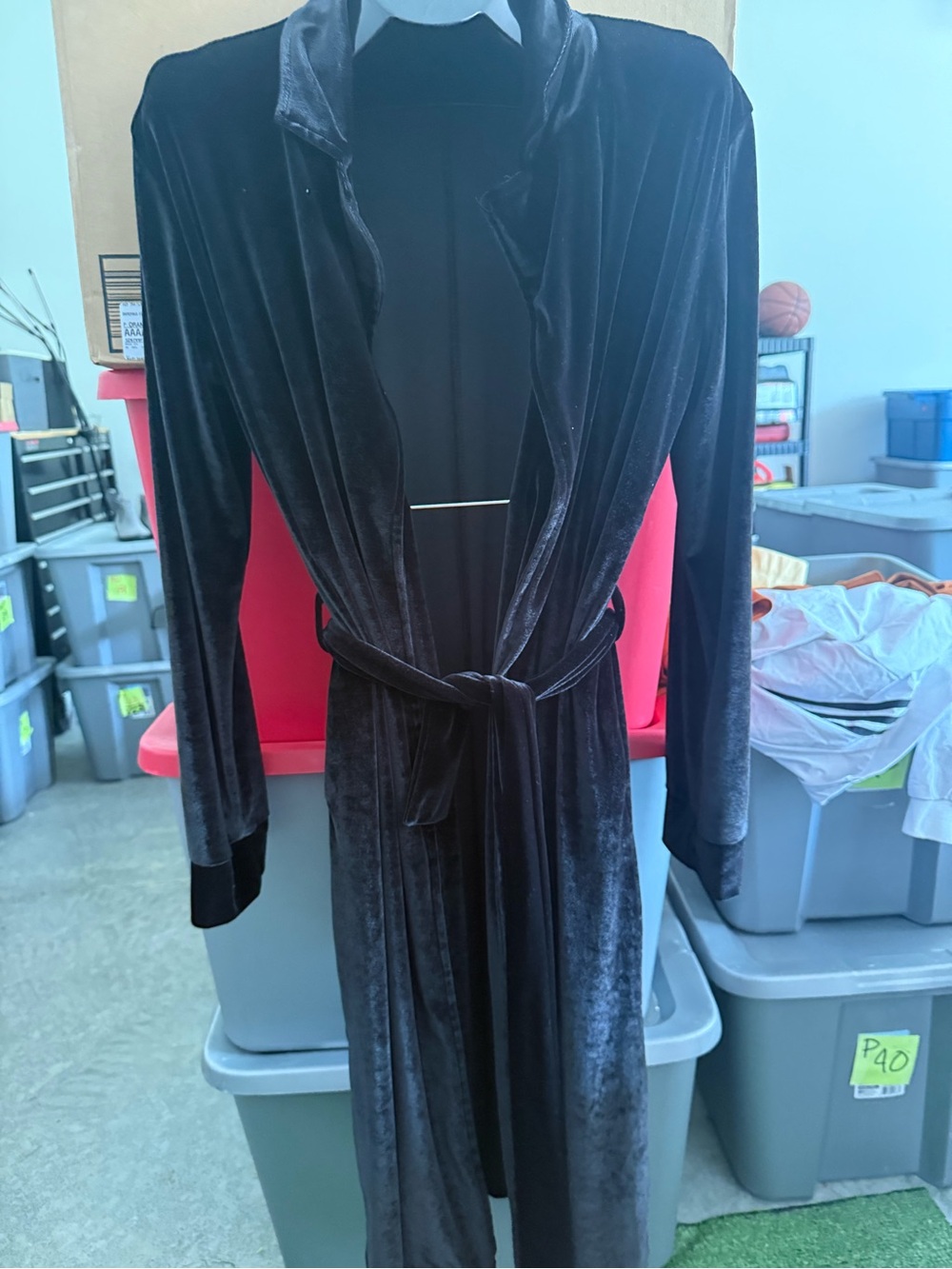 Velvet Long Sleeve Belted Maxi Dress - Black mp42